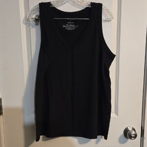 Torrid Black V-Neck Tank Top